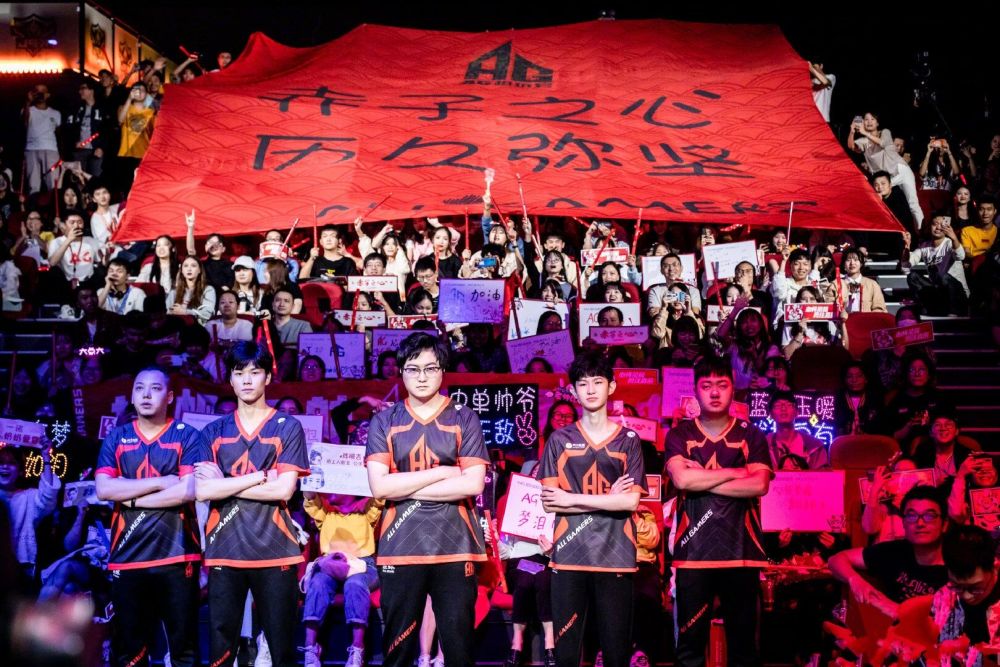 SAW 击败 aurora ，而 3DMAX 在 PGL Masters Bucharest 2025 中输给了 Astralis
