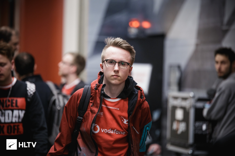 【赛后战报】完美收官，TES稳健运营2：0轻松战胜RA